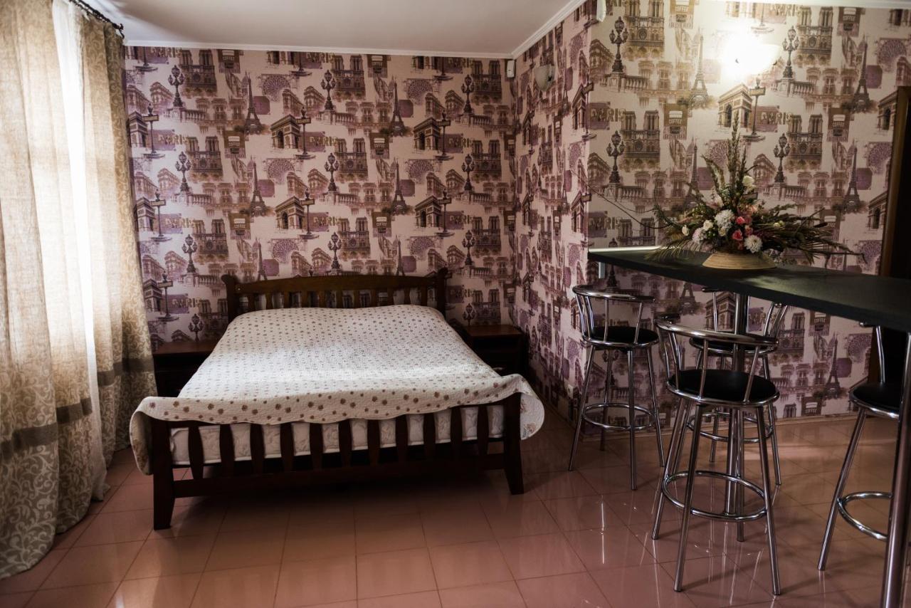 Golden Park Apartments Umanʼ Eksteriør bilde