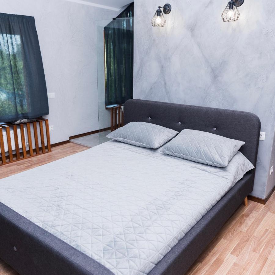 Golden Park Apartments Umanʼ Eksteriør bilde